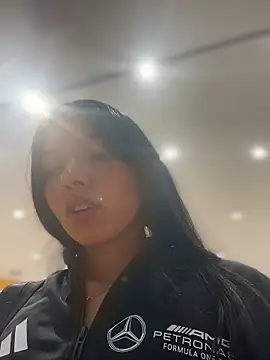 jadelaurent online show from March 29, 9:27 pm