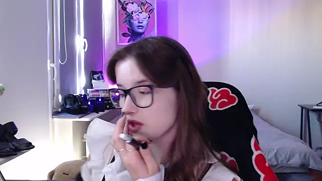 Snapshot of LunaXcherry chatting on May 28, 4:46 pm LunaXcherry online show from May 28, 4:46 pm