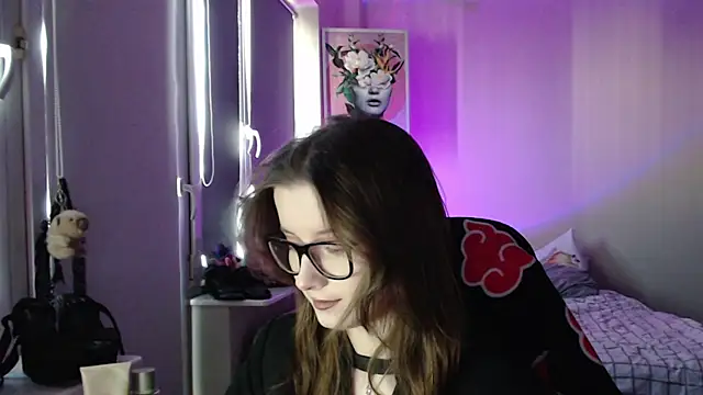 Snapshot of LunaXcherry chatting on April 20, 4:41 pm LunaXcherry online show from April 20, 4:41 pm