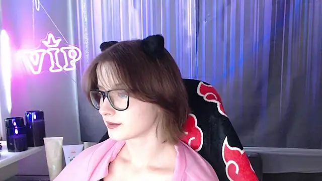 LunaXcherry online show from July 23, 4:58 pm