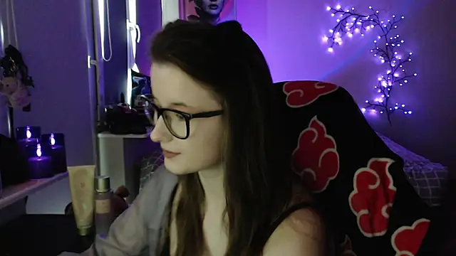 Snapshot of LunaXcherry chatting on April 30, 5:09 pm LunaXcherry online show from April 30, 5:09 pm