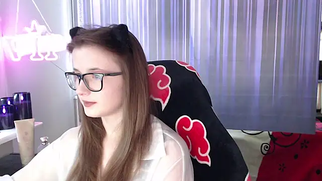 LunaXcherry online show from June 25, 4:34 pm