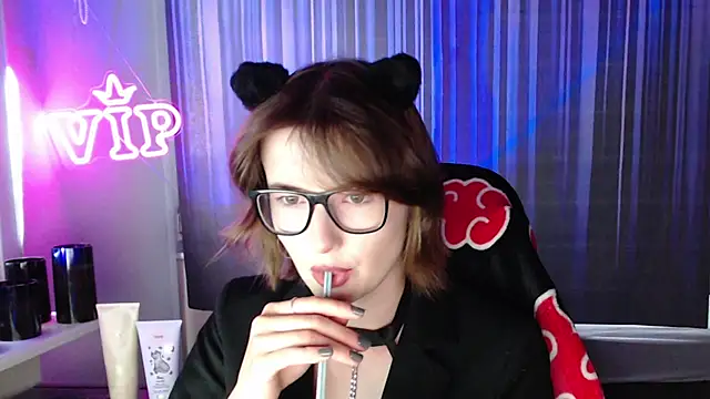 LunaXcherry online show from July 21, 4:41 pm