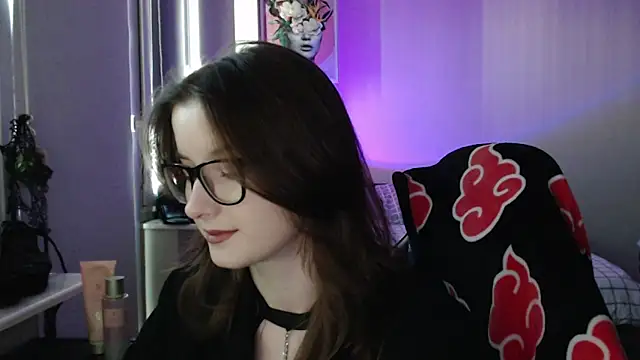 Snapshot of LunaXcherry chatting on April 22, 4:36 pm LunaXcherry online show from April 22, 4:36 pm