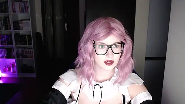 LunaXcherry online show from March 19, 5:46 pm