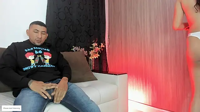 morganandmegan01 online show from February 24, 10:49 am