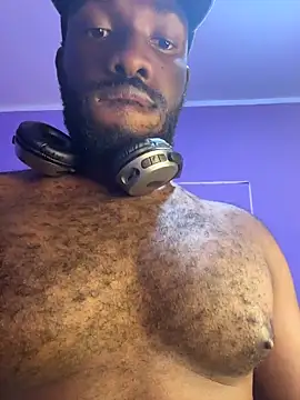 Snapshot of Ebanhot chatting on February 12, 2:11 am Ebanhot online show from February 12, 2:11 am