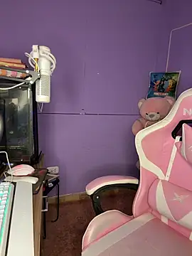 Snapshot of Ebanhot chatting on February 10, 6:23 am Ebanhot online show from February 10, 6:23 am