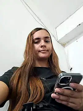 alice ks online show from March 3, 9:33 pm