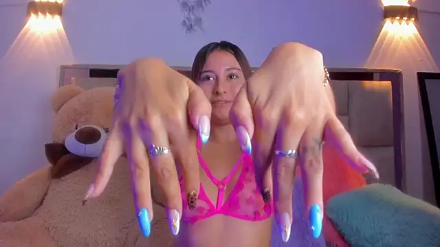 Snapshot of JuliettaArlet chatting on June 6, 11:15 am JuliettaArlet online show from June 6, 11:15 am