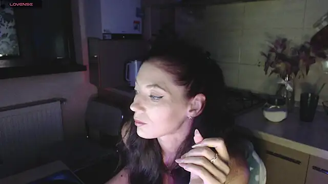 Snapshot of AyanaGrumpix chatting on June 15, 12:33 am AyanaGrumpix online show from June 15, 12:33 am