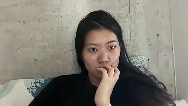 Joycelovely online show from May 18, 5:51 pm