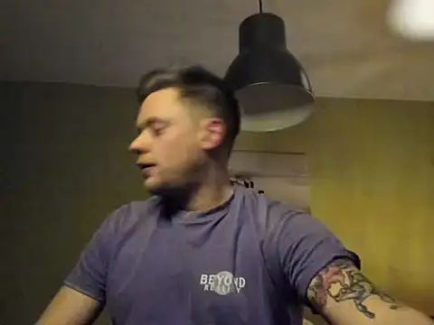 maya tom2002 online show from February 22, 2:36 am