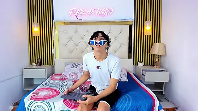 Adventurous Boys online show from April 17, 6:00 pm