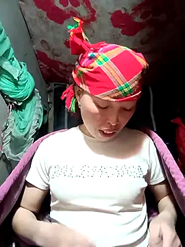 Snapshot of NAINKUTE chatting on February 13, 9:09 am NAINKUTE online show from February 13, 9:09 am