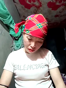 Snapshot of NAINKUTE chatting on February 12, 1:44 pm NAINKUTE online show from February 12, 1:44 pm