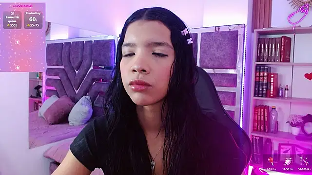 Snapshot of Taylor_scottt chatting on February 17, 7:33 pm Taylor scottt online show from February 17, 7:33 pm