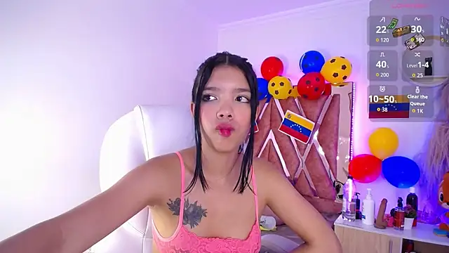 Snapshot of Taylor_scottt chatting on June 18, 9:14 am Taylor scottt online show from June 18, 9:14 am