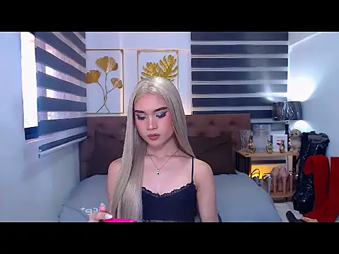 JuicyCockThea online show from April 9, 6:19 am