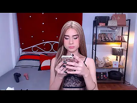 JuicyCockThea online show from February 19, 8:33 am