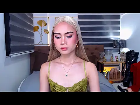 JuicyCockThea online show from April 25, 1:36 pm