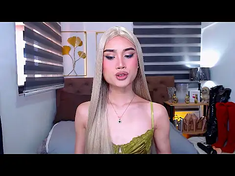 JuicyCockThea online show from May 1, 3:33 am