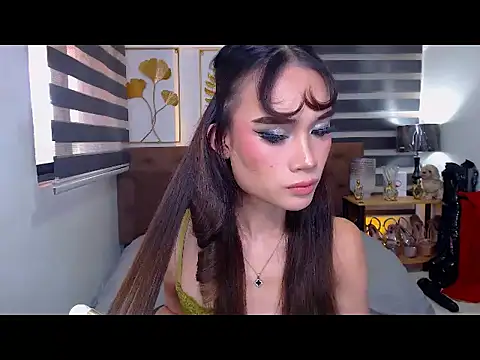 Snapshot of JuicyCockThea chatting on July 16, 6:54 am JuicyCockThea online show from July 16, 6:54 am