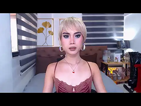 JuicyCockThea online show from June 3, 1:39 am
