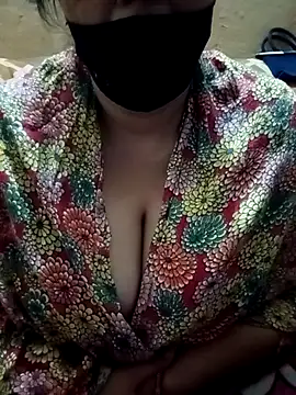 Simran 008 online show from April 10, 11:01 pm