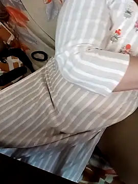 Simran 008 online show from April 8, 6:15 am