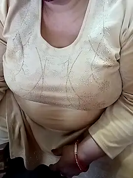 Simran 008 online show from February 14, 9:42 am