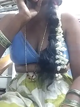 Snapshot of telugusailaja chatting on February 25, 6:52 pm telugusailaja online show from February 25, 6:52 pm