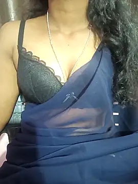 Snapshot of manu_sexy_ chatting on February 27, 7:08 am manu sexy online show from February 27, 7:08 am