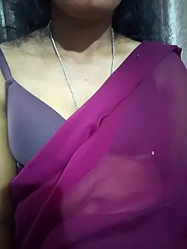 Snapshot of manu_sexy_ chatting on February 17, 11:35 pm manu sexy online show from February 17, 11:35 pm