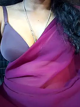 Snapshot of manu_sexy_ chatting on February 15, 11:09 am manu sexy online show from February 15, 11:09 am