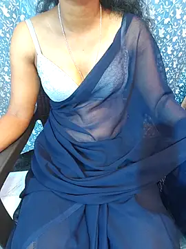 Snapshot of manu_sexy_ chatting on February 10, 1:48 am manu sexy online show from February 10, 1:48 am