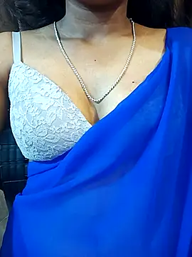 Snapshot of manu_sexy_ chatting on February 16, 11:20 am manu sexy online show from February 16, 11:20 am