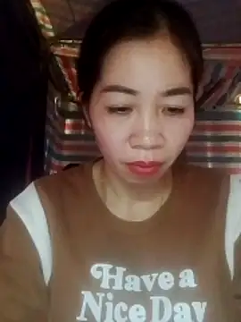 Snapshot of -Lundy- chatting on February 20, 4:09 am -Lundy- online show from February 20, 4:09 am