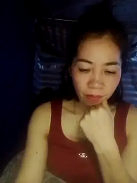 Snapshot of -Lundy- chatting on February 17, 1:19 pm -Lundy- online show from February 17, 1:19 pm