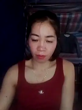 Snapshot of -Lundy- chatting on February 15, 1:32 pm -Lundy- online show from February 15, 1:32 pm