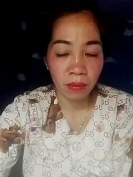 Snapshot of -Lundy- chatting on February 22, 2:30 pm -Lundy- online show from February 22, 2:30 pm