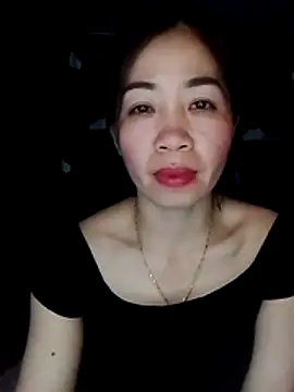 Snapshot of -Lundy- chatting on February 20, 2:19 pm -Lundy- online show from February 20, 2:19 pm