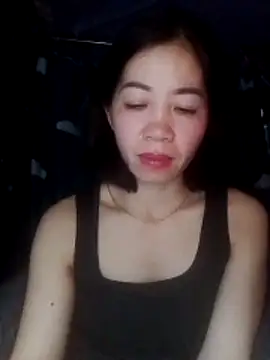 Snapshot of -Lundy- chatting on February 26, 12:21 am -Lundy- online show from February 26, 12:21 am