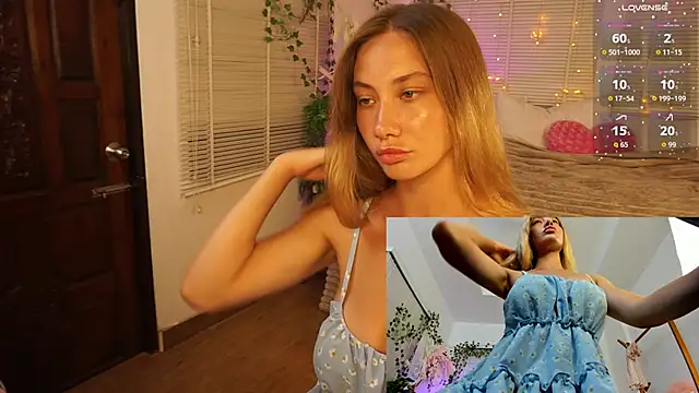 Snapshot of AuggieRich chatting on February 21, 11:45 am AuggieRich online show from February 21, 11:45 am