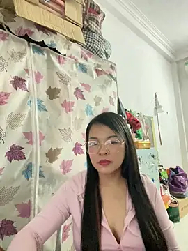 Strawberry-wet online show from March 11, 5:23 am