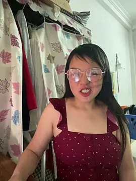 Strawberry-wet online show from March 21, 5:30 am