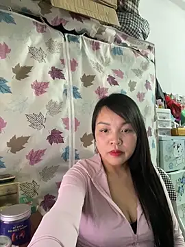 Strawberry-wet online show from March 10, 2:10 pm