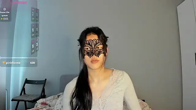 Snapshot of HelenBlazeTrt chatting on June 7, 2:06 am HelenBlazeTrt online show from June 7, 2:06 am