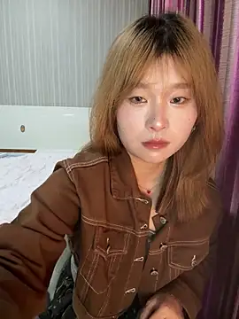 Snapshot of A-cola chatting on May 19, 7:59 am A-cola online show from May 19, 7:59 am