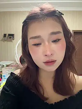 Snapshot of A-cola chatting on February 26, 11:43 am A-cola online show from February 26, 11:43 am